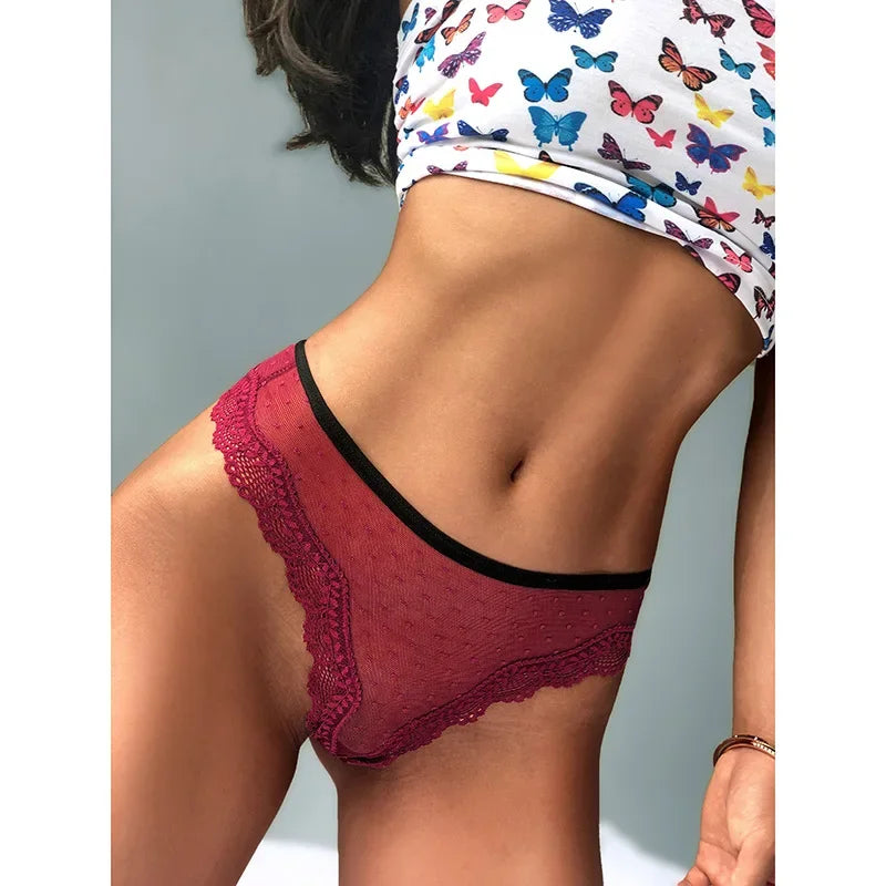 European and American Lace Polka Dot Mesh Cotton Bottom Sexy Seamless Low-rise Thong T-pants Underwear Women